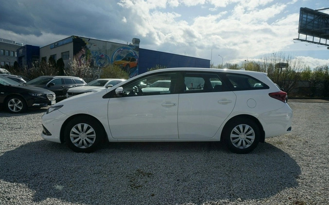 Toyota Auris cena 43900 przebieg: 174967, rok produkcji 2017 z Kołobrzeg małe 529